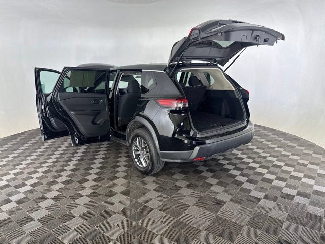 Certified 2024 Nissan Rogue S AWD/4WD image 16