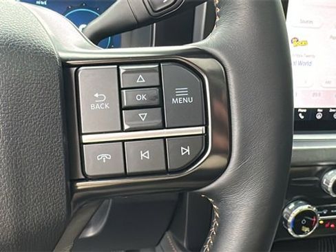 Used 2024 Ford F450 Platinum w/ FX4 Off-Road Package image 25