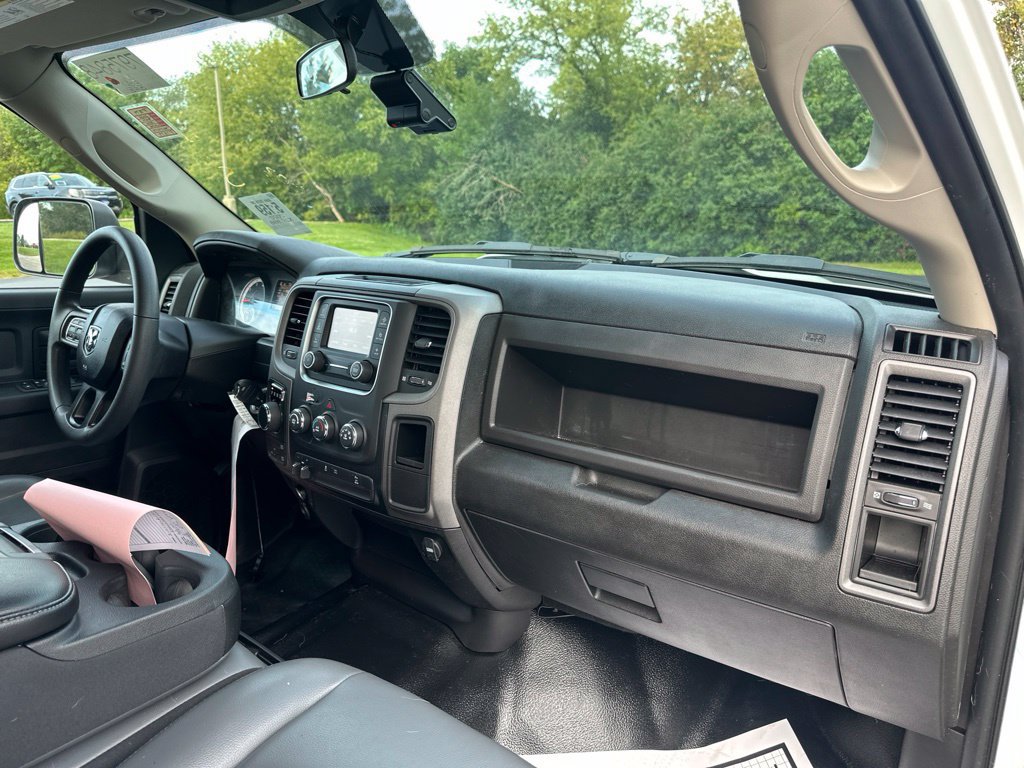 Used 2022 RAM 1500 Tradesman w/ Chrome Appearance Group AWD/4WD image 19
