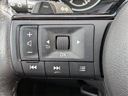 Certified 2023 Nissan Rogue SV w/ SV Premium Package image 16