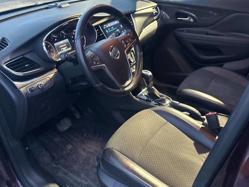 Used 2018 Buick Encore Preferred image 10