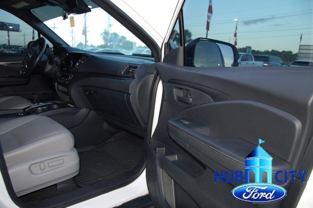 Used 2023 Honda Passport EX-L image 17