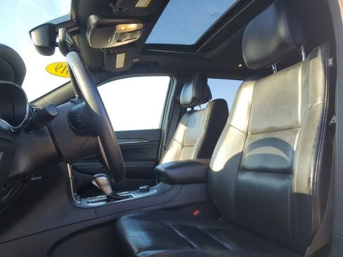 Used 2019 Jeep Grand Cherokee Limited image 12