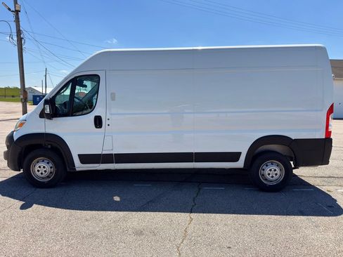 Used 2023 RAM ProMaster 2500 FWD image 13