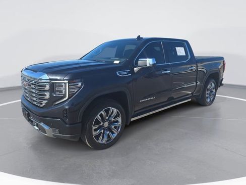 Used 2023 GMC Sierra 1500 Denali w/ Denali Reserve Package image 7