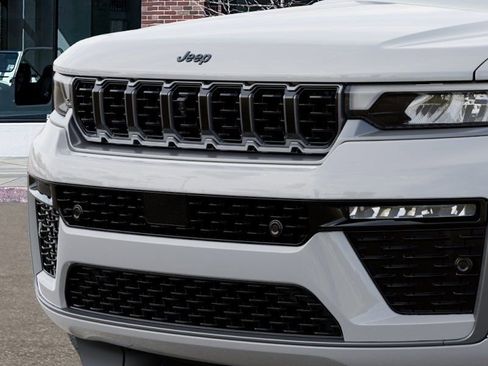 New 2026 Jeep Grand Cherokee L Summit w/ Obsidian Package AWD/4WD image 11