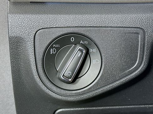 Used 2019 Volkswagen Atlas SEL Premium image 10