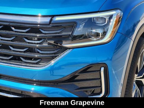 Used 2024 Volkswagen Atlas Cross Sport SEL Premium R-Line image 9