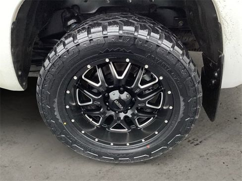 Used 2019 Toyota Tundra Limited image 14