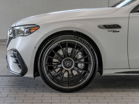 New 2026 Mercedes-Benz E 53 AMG 4MATIC Sedan image 4