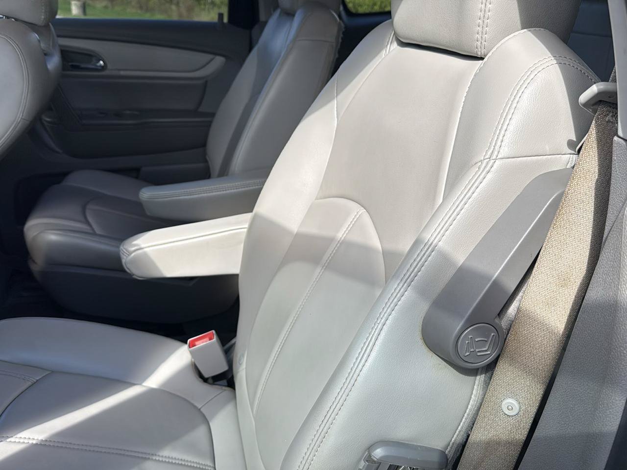 Used 2017 Chevrolet Traverse LT FWD image 26