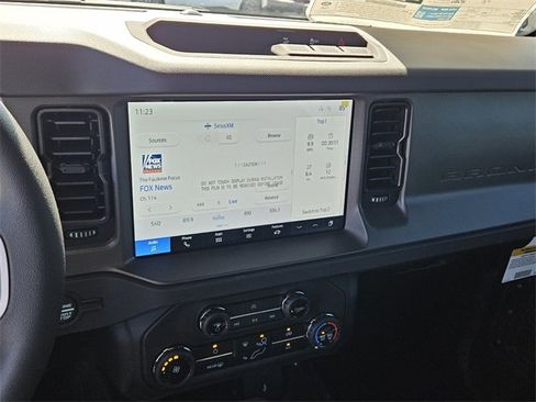 New 2025 Ford Bronco Base image 18