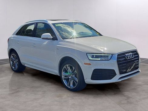 Used 2018 Audi Q3 2.0T Premium Plus w/ Premium Plus Package AWD/4WD image 3