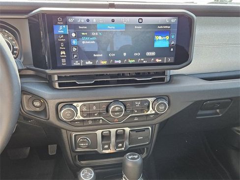 Used 2024 Jeep Wrangler Sport S image 15