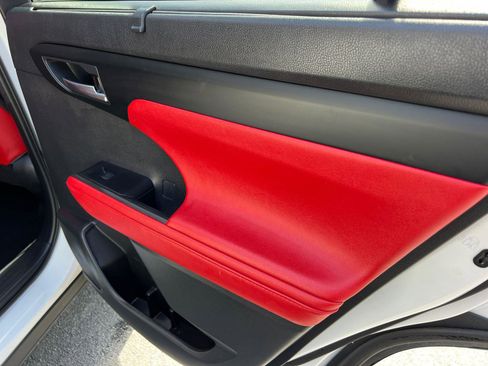 Used 2021 Toyota Highlander XSE image 17