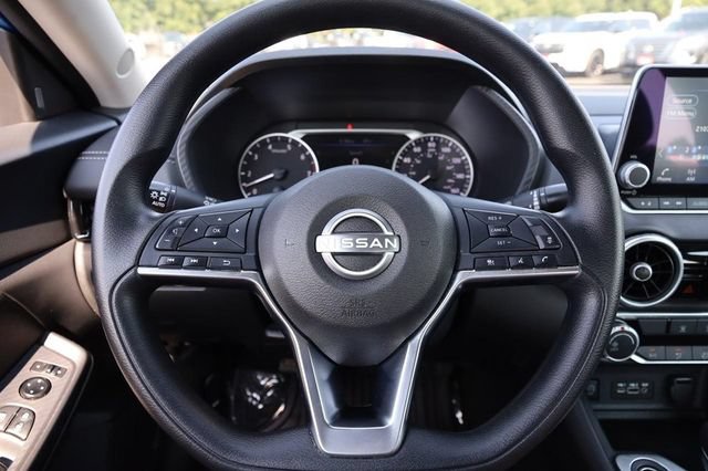 Used 2024 Nissan Sentra SV FWD image 10