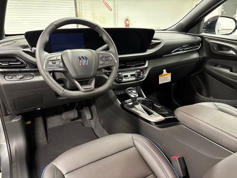 New 2026 Buick Envista Sport Touring w/ Convenience I Package FWD image 28