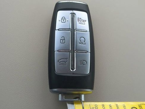 Used 2023 Genesis GV70 2.5T w/ Select Package image 29