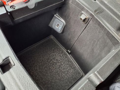 Certified 2024 Jeep Wrangler Sport S image 15