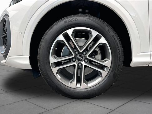 Certified 2025 Audi Q5 Premium Plus AWD/4WD image 11
