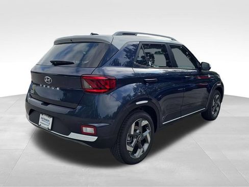 New 2026 Hyundai Venue SEL FWD image 5