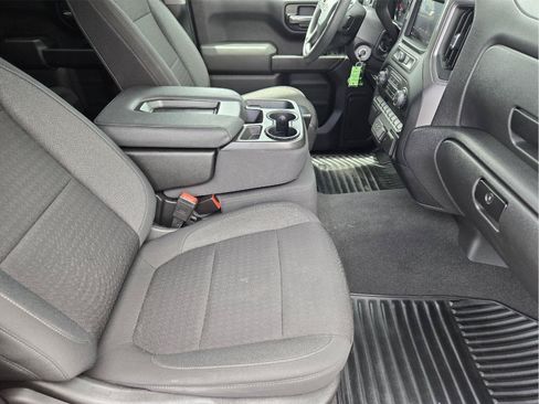 Used 2022 Chevrolet Silverado 1500 Custom w/ Safety Confidence Package RWD image 13