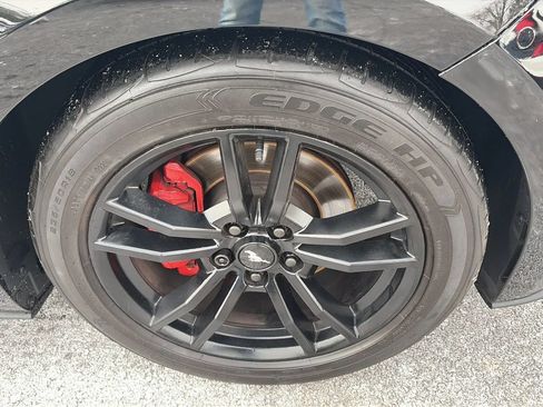 Used 2017 Ford Mustang Coupe image 26