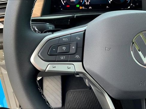 New 2025 Volkswagen Atlas SE image 18