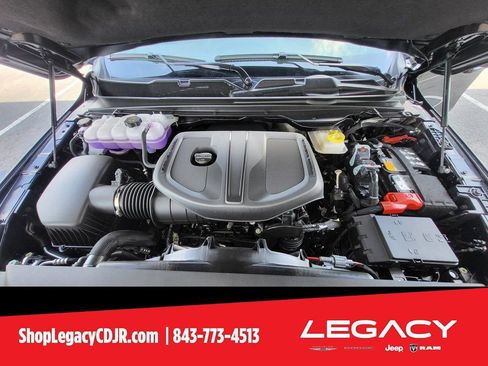 New 2025 RAM 1500 Laramie w/ Trailer Tow Group AWD/4WD image 9