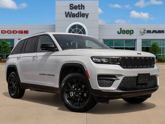 Used 2024 Jeep Grand Cherokee Altitude video 1