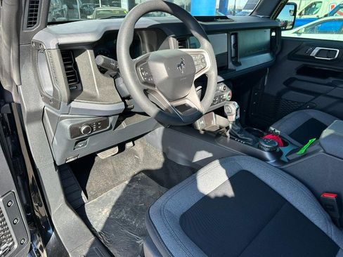 New 2025 Ford Bronco 2-Door image 7