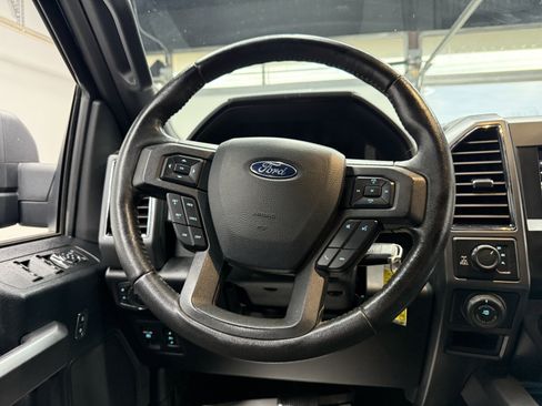 Used 2018 Ford F150 XLT w/ Equipment Group 302A Luxury image 12