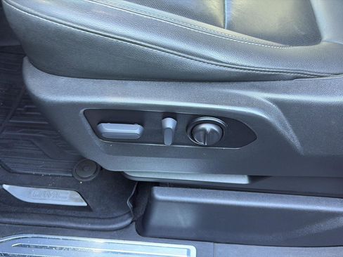 Used 2021 GMC Sierra 1500 SLT image 15