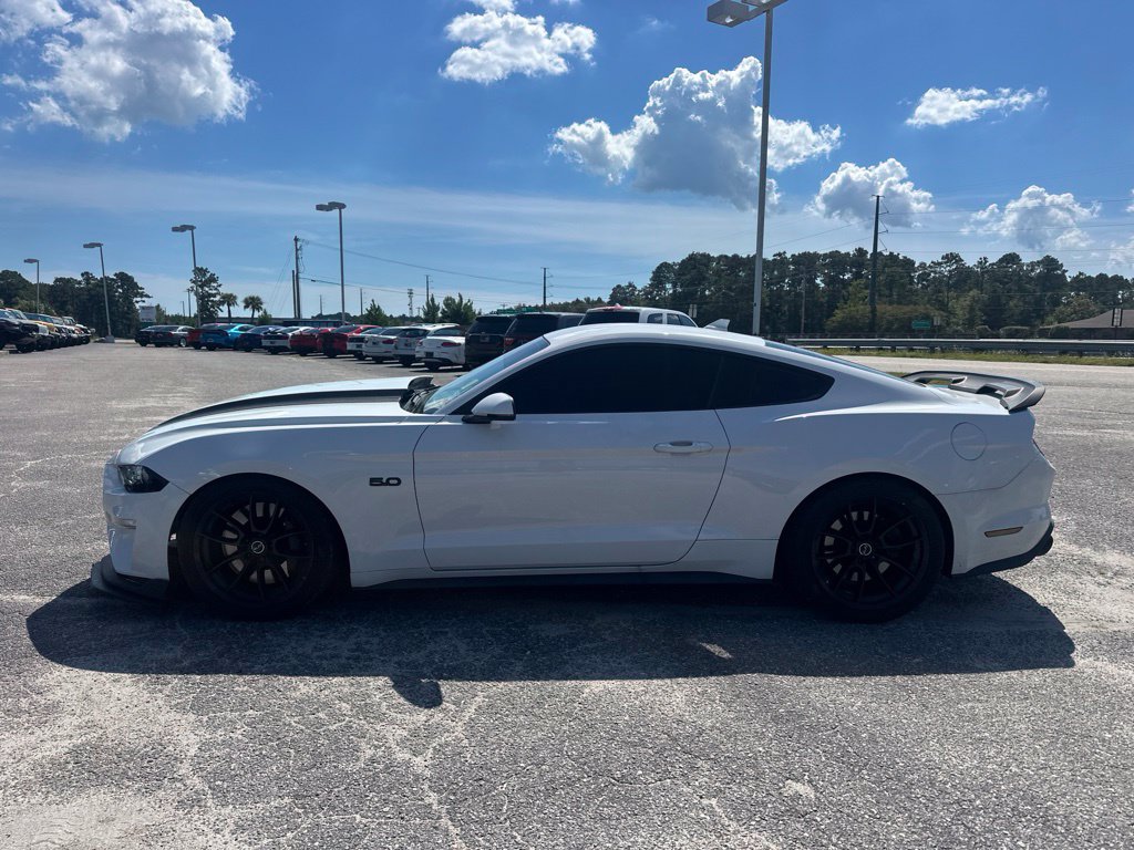 Used 2021 Ford Mustang GT Premium w/ GT Performance Package RWD image 6