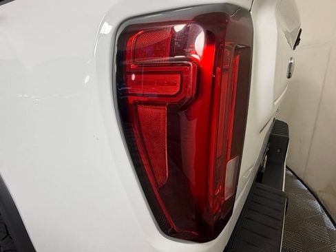 Used 2021 GMC Sierra 2500 Denali w/ Denali Ultimate Package AWD/4WD image 13