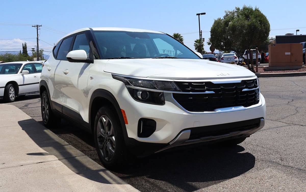 Used 2024 Kia Seltos LX AWD/4WD image 18