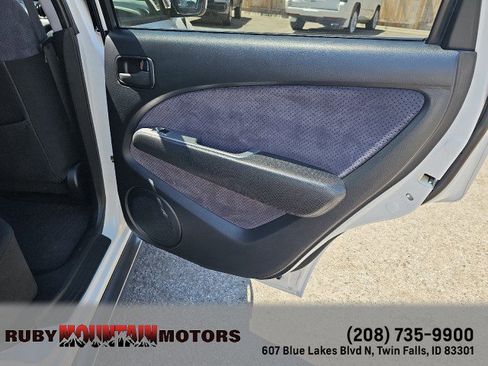 Used 2003 Mitsubishi Outlander XLS image 27