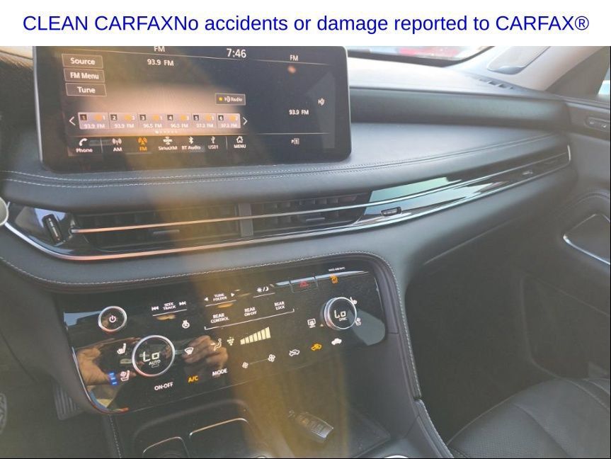 Used 2023 INFINITI QX60 Sensory w/ Cargo Package FWD image 13