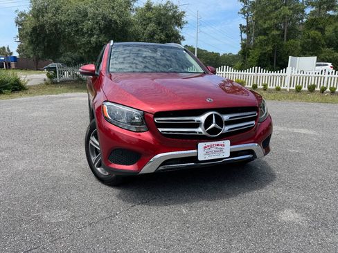 Used 2019 Mercedes-Benz GLC 300 4MATIC image 39