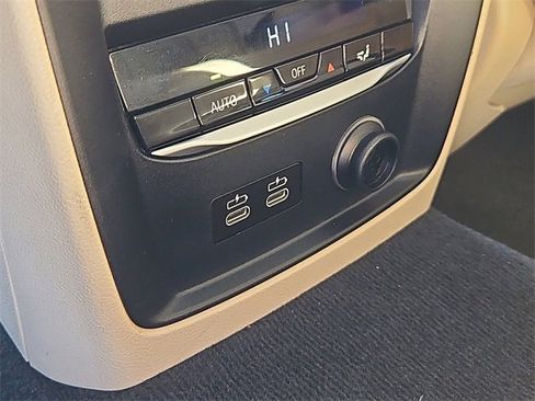 Used 2020 BMW 330i xDrive Sedan w/ Driving Assistance Package image 22