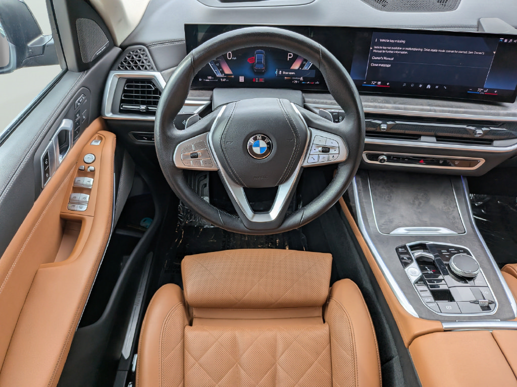 Used 2024 BMW X7 xDrive40i w/ Premium Package AWD/4WD image 13