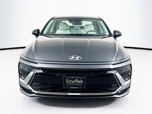 Used 2025 Hyundai Sonata SEL FWD image 2