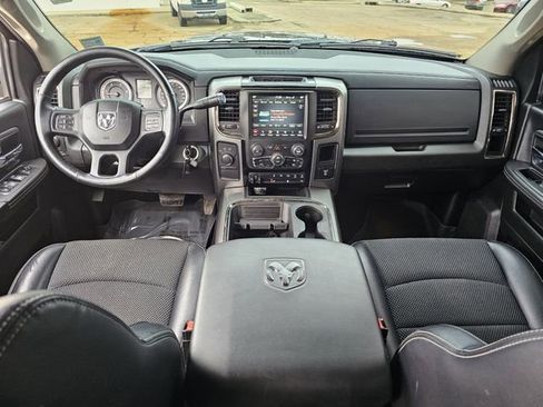 Used 2018 RAM 2500 Big Horn w/ Sport Appearance Group image 8