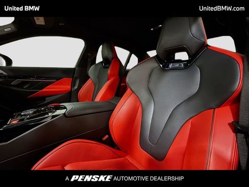 Used 2025 BMW M5 w/ Carbon Package image 5