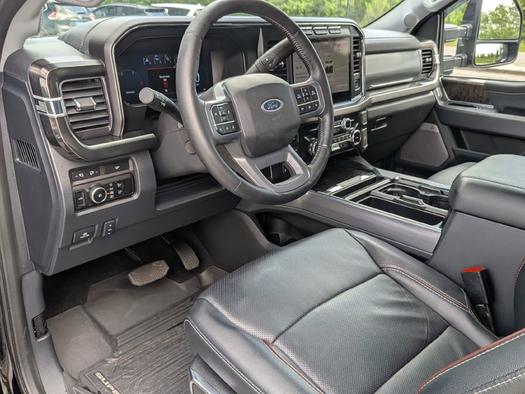 Used 2024 Ford F350 Lariat w/ Sport Appearance Package AWD/4WD image 32