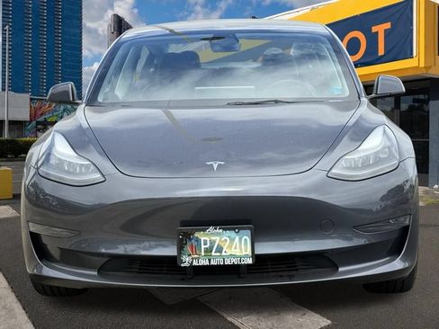 Used 2023 Tesla Model 3 Standard Range RWD image 7
