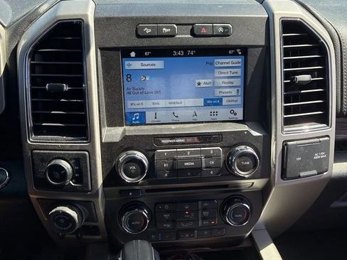 Used 2018 Ford F150 Lariat AWD/4WD image 17