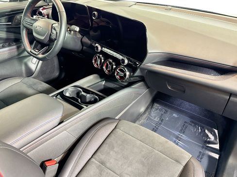 Used 2025 Chevrolet Blazer EV RS image 27