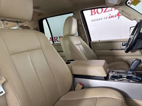 Used 2015 Ford Expedition Limited image 16