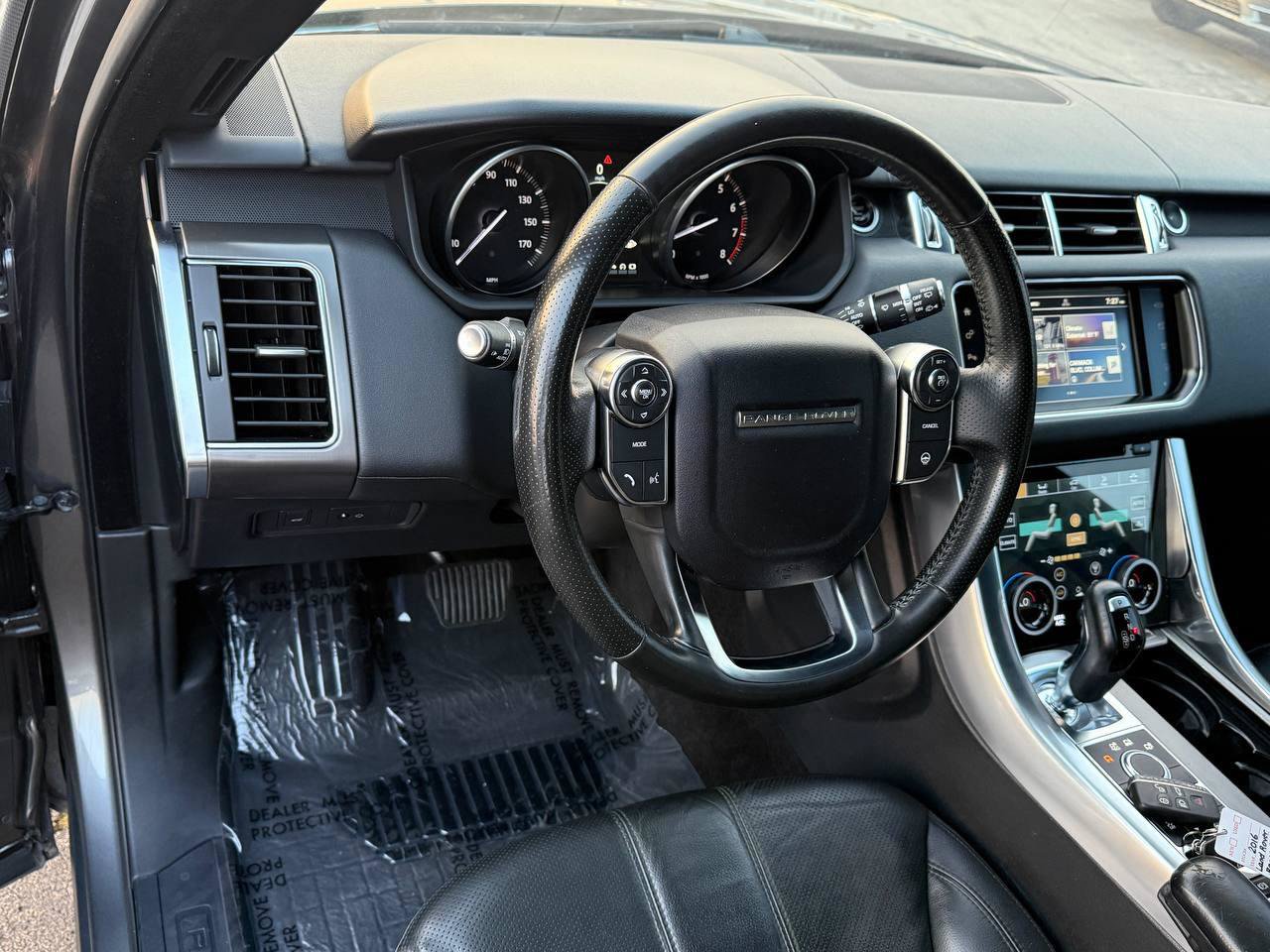 Used 2016 Land Rover Range Rover Sport SE AWD/4WD image 13